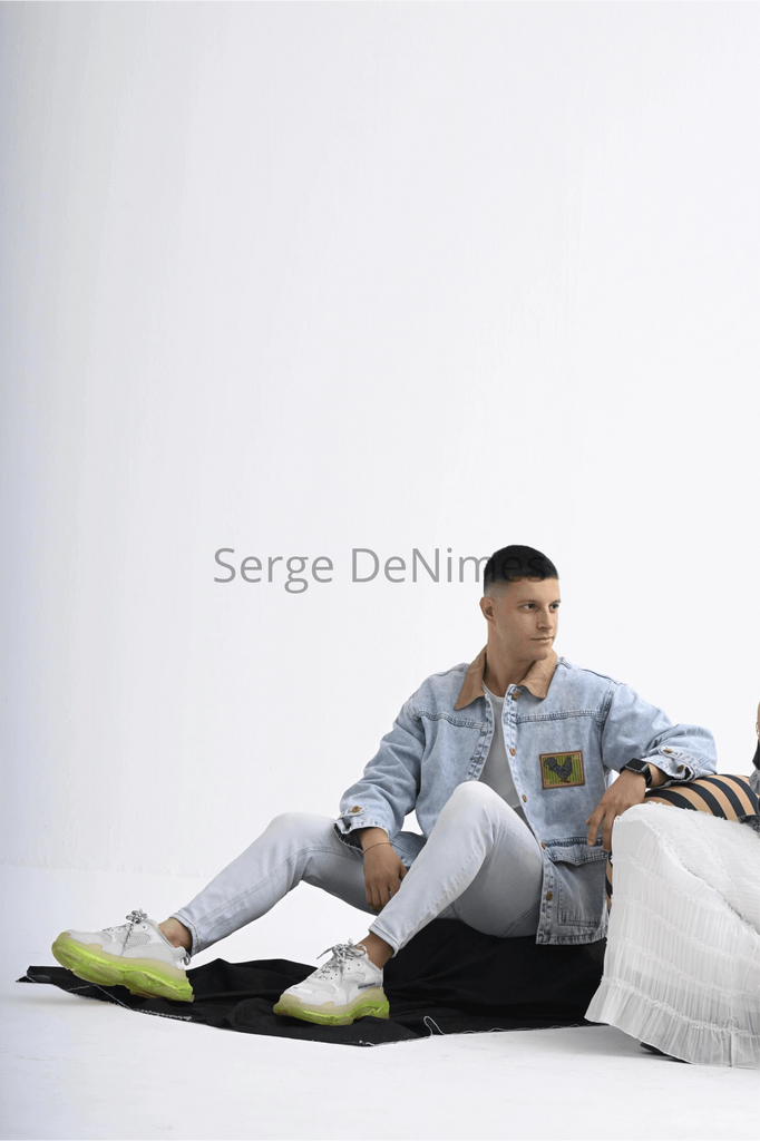 Men’s Light Wash Denim Jacket with Brown Corduroy Collar