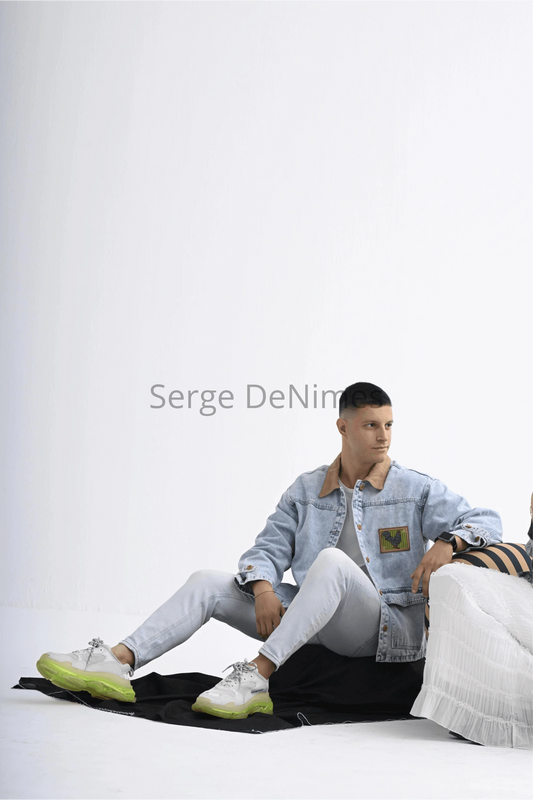 Men’s Light Wash Denim Jacket with Brown Corduroy Collar